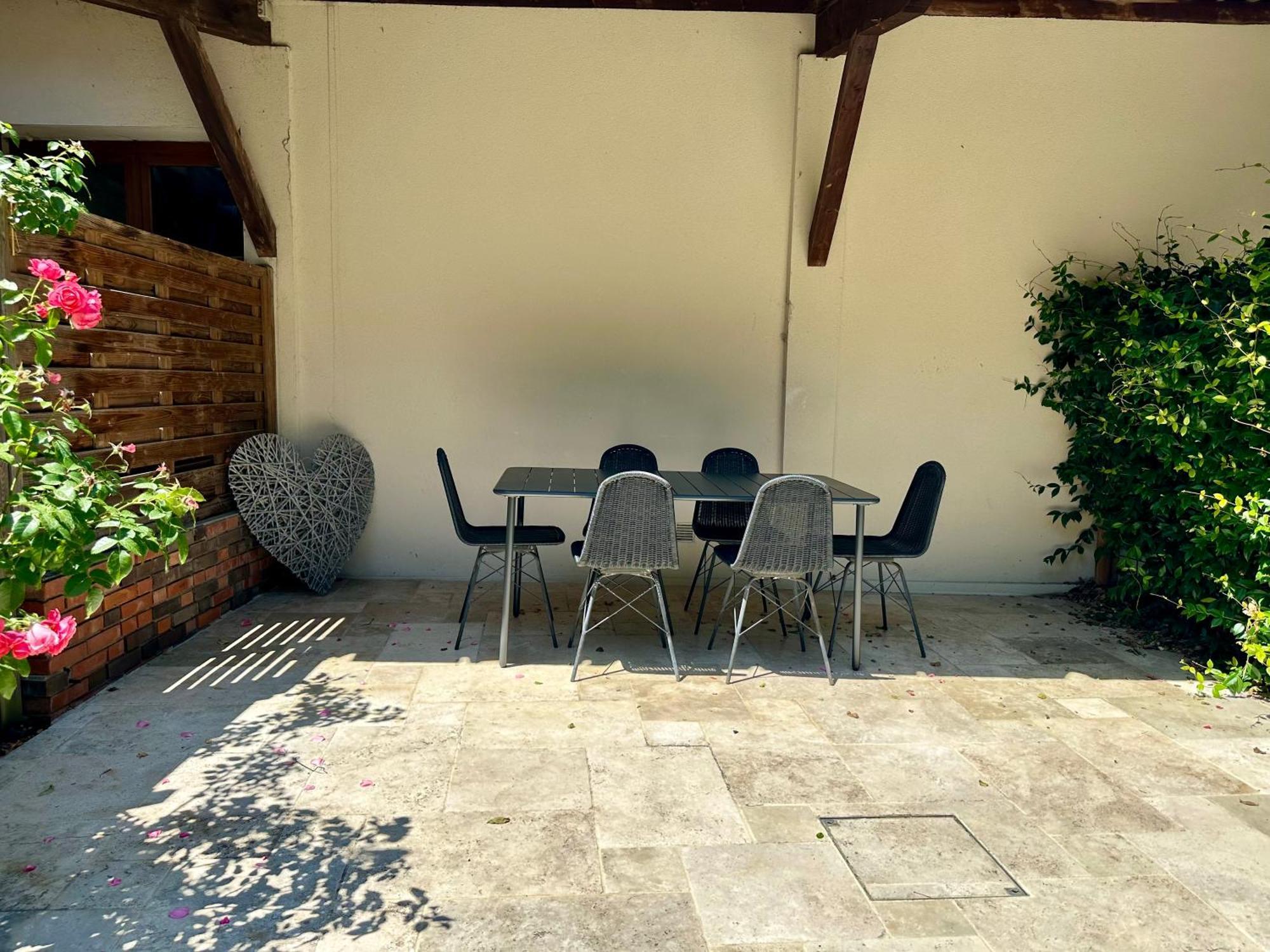 Le Clos Fleuri Châtillon-sur-Chalaronne Exterior photo